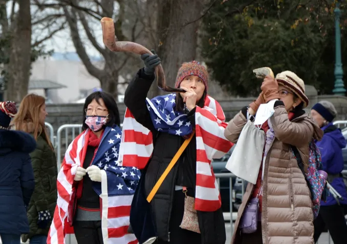 Devant le Capitole, les évangéliques ont combattu au son du shofar RNS