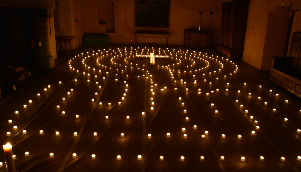 Le labyrinthe de lumière de Pâques à Bursins / ©DR