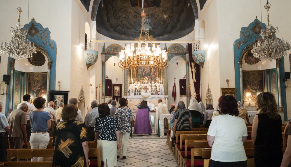 Culte à l’intérieur de l’église arménienne de Damas, Syrie. En 2010, la communauté arménienne de Syrie comptait encore 100'000 membres. © Istock / J. Carillet